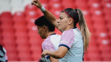 La santiagueña Belén Spenig anotó un doblete en la histórica goleada 10 a 0 de la Liga de Quito al Emelec