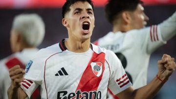 El River del Chacho Coudet sigue imparable: goleó a Belgrano y sumó su cuarto triunfo al hilo