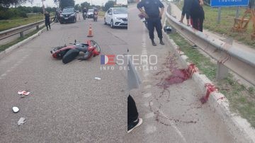 Pasajero de moto Uber, en grave estado tras un accidente en la entrada al Puente Carretero