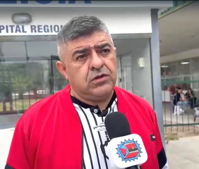 “Pepo” Ovejero se acercó al hospital Regional a brindar colaboración a familiares de hinchas salteños de Juventud Antoniana