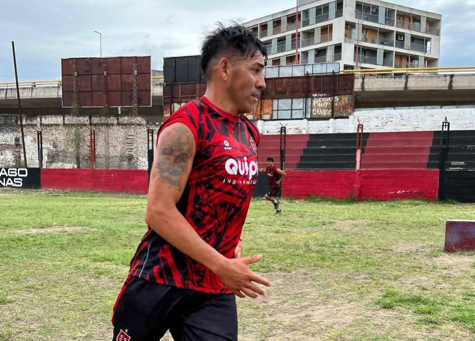 Comercio arranca la defensa del título ante Güemes en la Isla