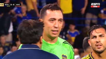 Increíble: Marchesín no duró ni diez minutos, salió lesionado y se perdería el Superclásico