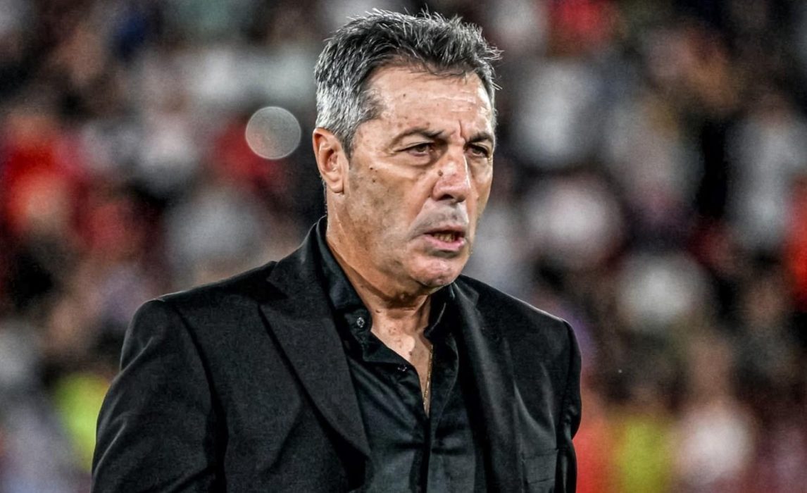 El susto del DT Frank Kudelka que protagonizó un accidente cuando se dirigía a la práctica de Newell´s