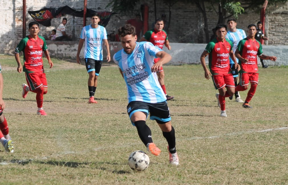 Sportivo Fernández se floreó en su cancha ante Unión de Beltrán con una goleada