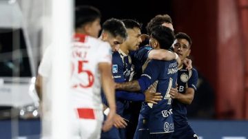 Triunfazo de Argentinos sobre Huracán que festejó hasta Racing