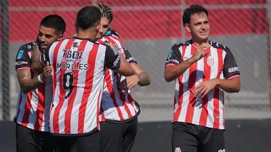 Barracas Central se mide con Audax Italiano con la urgencia de un triunfo