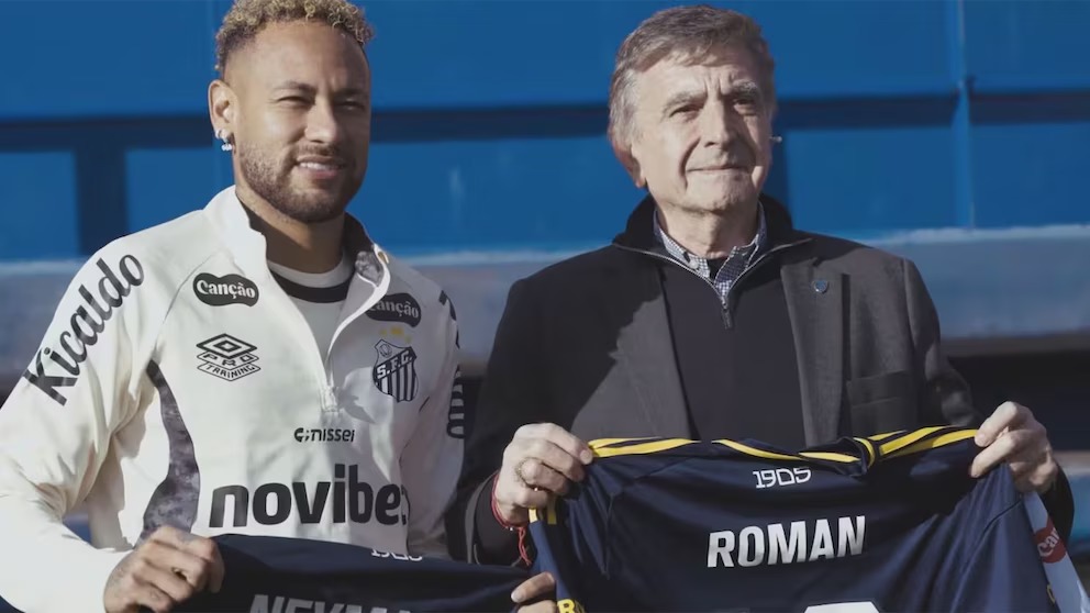 Neymar posó con la 10 de Román en Boca y le regaló su camiseta a Galoppo