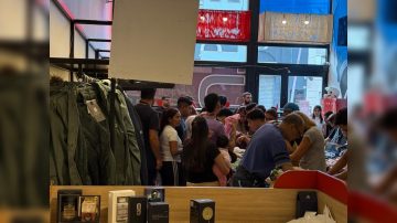 Remeras desde $5.000, jeans desde $7.500 y café gratis durante el “garaje sale” de Le Parc Men
