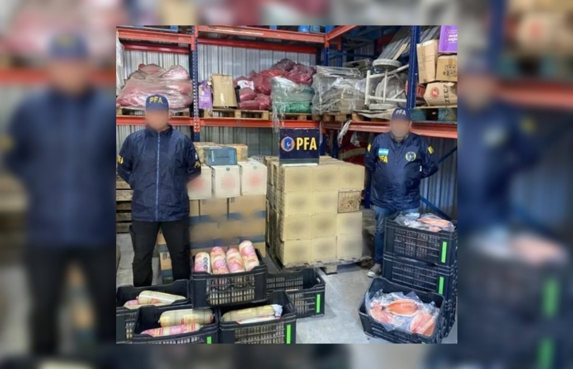 Desbaratan distribuidora clandestina que adulteraba alimentos vencidos y los vendía como aptos