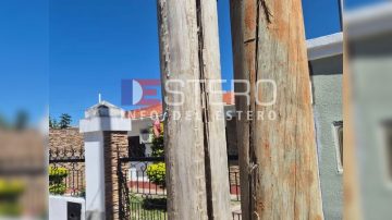 Se arrancó un testículo por robar el foco de un poste en el B° Ramón Carrillo