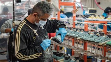 Adiós al “Made in Argentina”: John Foos cierra su histórica planta y se suma a la ola de importaciones