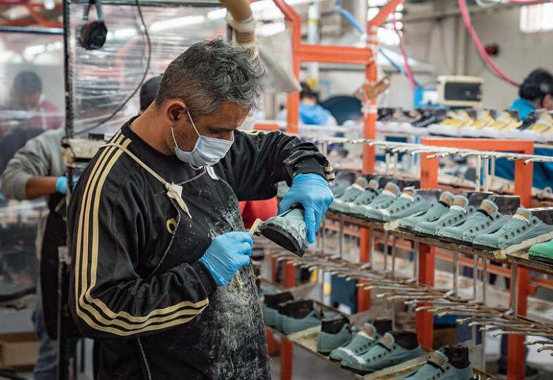 Adiós al “Made in Argentina”: John Foos cierra su histórica planta y se suma a la ola de importaciones