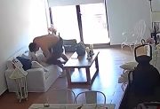 VIDEO: Bestia casi asesina a golpes a su ex y todo quedó registrado en las cámaras de seguridad