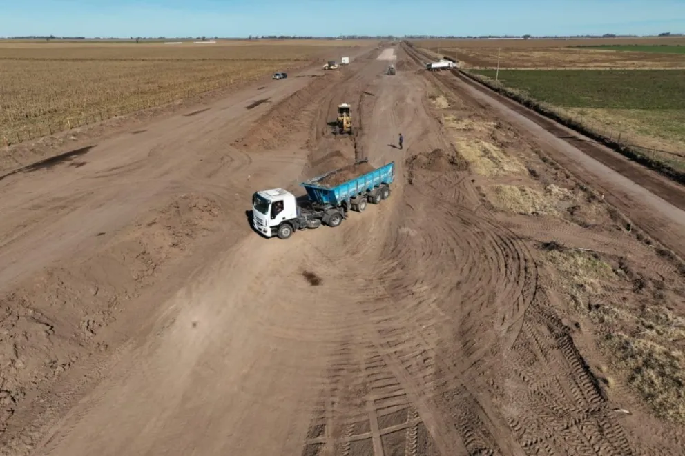 El Gobierno nacional apuesta a las privatizaciones y rutas para reactivar la construcción