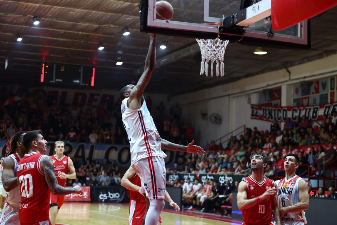 Quimsa logró un triunfazo ante Instituto y se metió en cuartos de final