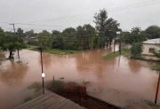 Fuerte temporal en Monte Quemado dejó calles anegadas