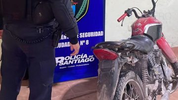 Cayó la ladrona de motos en Beltrán y buscan a su cómplice