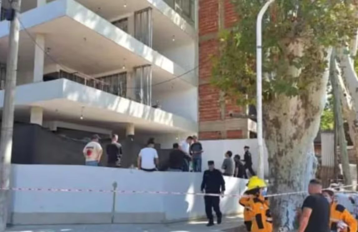 Macabro: lo buscaban hace 15 días y lo encontraron dentro de una pared