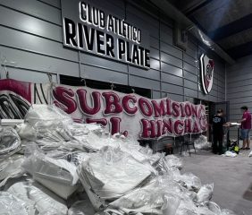 River prepara un recibimiento histórico con toneladas de papel para el Superclásico