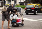 Informe señala que la caída de la pobreza no refleja la realidad de los hogares argentinos