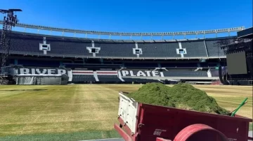 Preocupación en River por el estado del césped antes de enfrentar a Belgrano