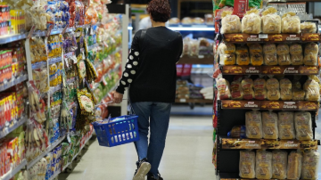 Las ventas en supermercados siguen en picada y los shoppings profundizan su baja