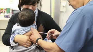 Alertan por la caída en la vacunación de niños y adolescentes