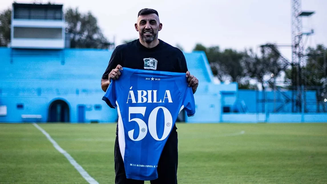 Estudiantes de Río Cuarto apartó a Wanchope Ábila y otros nueve jugadores