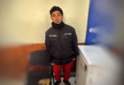 Su propio hijo le robó un cubrecamas y lo vendió en el 8 de Abril