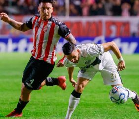 Barracas Central dejó escapar el triunfo y cayó agónicamente ante Olimpia