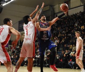 Quimsa no lo cerró bien y cayó en el Ciudad ante Instituto que empató la serie