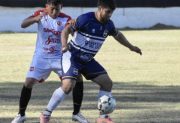 Estudiantes le ganó el clásico a Comercio en el barrio Norte y es puntero de la zona Capital
