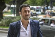 Denunciaron a Luis Petri por presuntas irregularidades en la compra de un avión para la Fuerza Aérea