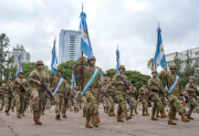 El Gobierno recortó $49.000 millones del presupuesto de Defensa y frenó la modernización militar
