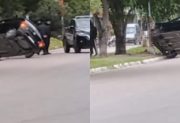 Conductor perdió el control de su auto y terminó chocando contra una columna