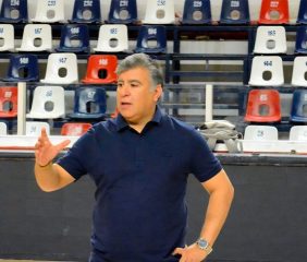 Carlos Basualdo: “Nuestra prioridad es asegurar el presupuesto; no vamos a hipotecar el club por una temporada”