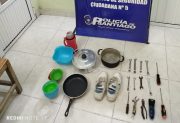 Dos hermanos fueron acusados de robar en la casa de un vecino en Clodomira y su madre entregó los bienes
