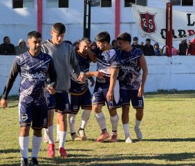 Estudiantes le ganó el clásico a Comercio en el barrio Norte y es puntero de la zona Capital