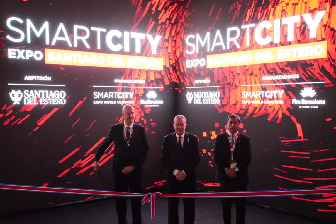 Con una innovadora puesta en escena, quedó inaugurada la quinta edición del Smart City Expo