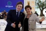 El FMI respaldó a Milei pero advirtió que la economía argentina sigue siendo “vulnerable”