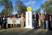Nediani le dio la bienvenida a la delegación del Rotary Club de la Ciudad de México