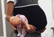 Niña de 12 años cursa un embarazo avanzado; investigan a su padrastro, la familia de este y la complicidad de la madre