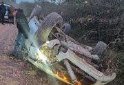 Aparatoso vuelco en un camino vecinal del departamento Figueroa: dos hombres resultaron heridos