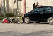 Choque en lavalle y lugones deja herido a un motociclista y el tránsito interrumpido