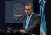 Con el respaldo del Gobierno, Adorni arremetió contra la UBA por pedir los fondos para los hospitales universitarios
