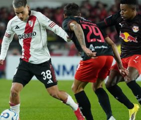 River rescató un empate agónico ante Bragantino y definirá su clasificación en la última fecha