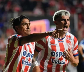 Unión lo empató en el final, pero deberá esperar para clasificar