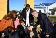 Suárez compartió el ofrecimiento de cargos y dijo que los docentes “son protagonistas en la construcción de un mejor futuro”