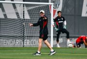 River vuelve al trabajo y Coudet arma dos equipos pensando en una semana clave