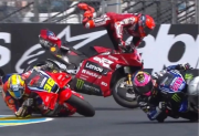 VIDEO: impactante accidente de Marc Márquez en Le Mans